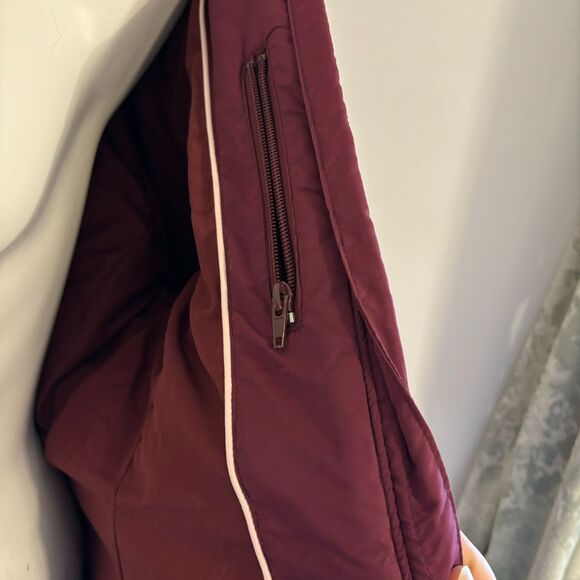 Boden size 8 Magenta Quilted Puffer Jacket with Faux Fur Trim on the Hood - Picture 3 of 12